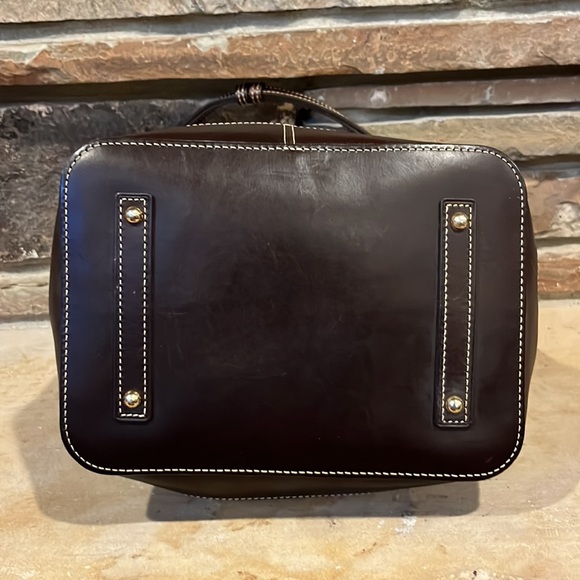 Dooney & Bourke Denison Tasha Drawstring Croc Embossed Cream Leather Bucket Bag - Picture 9 of 14